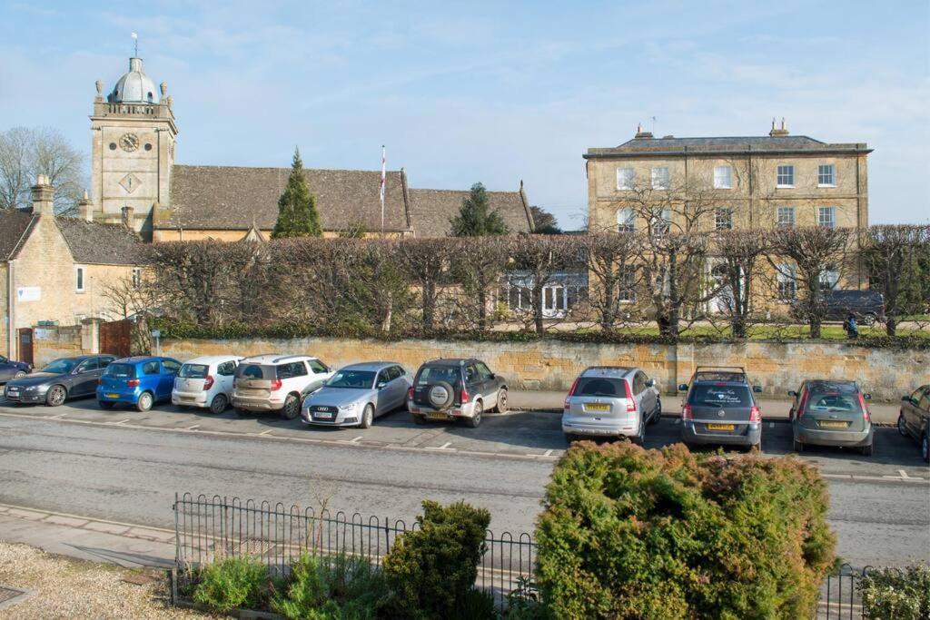 Historic Cotswold Chic Style For Uk Staycation Bourton-on-the-Water Eksteriør billede